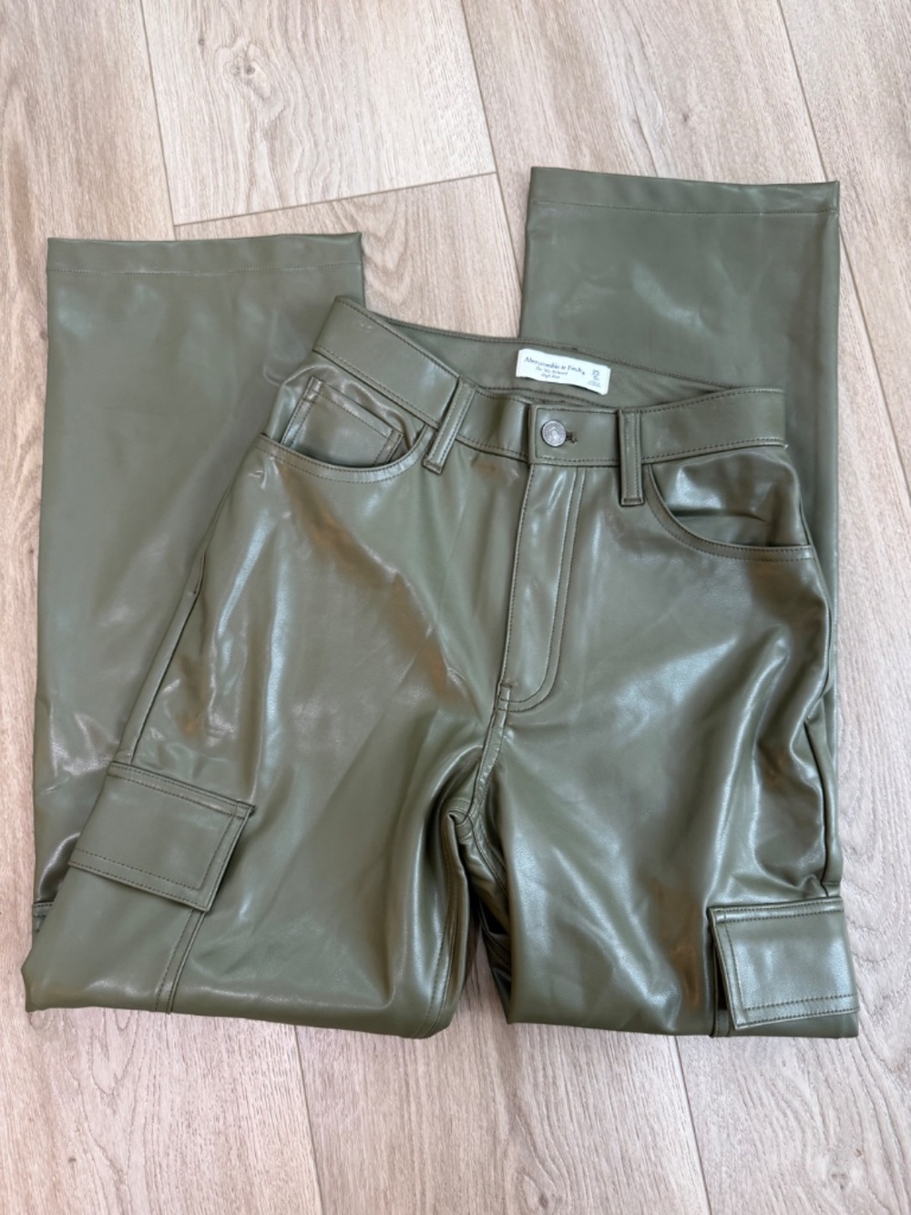 Abercrombie Vegan Leather Cargo Pants Olive 25